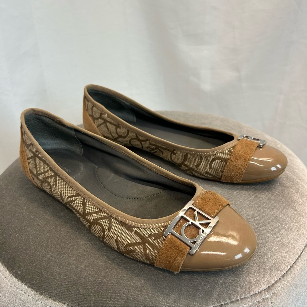 Calvin Klein Paulett camel Tan brown monogram logo patent canvas ballet flats 9